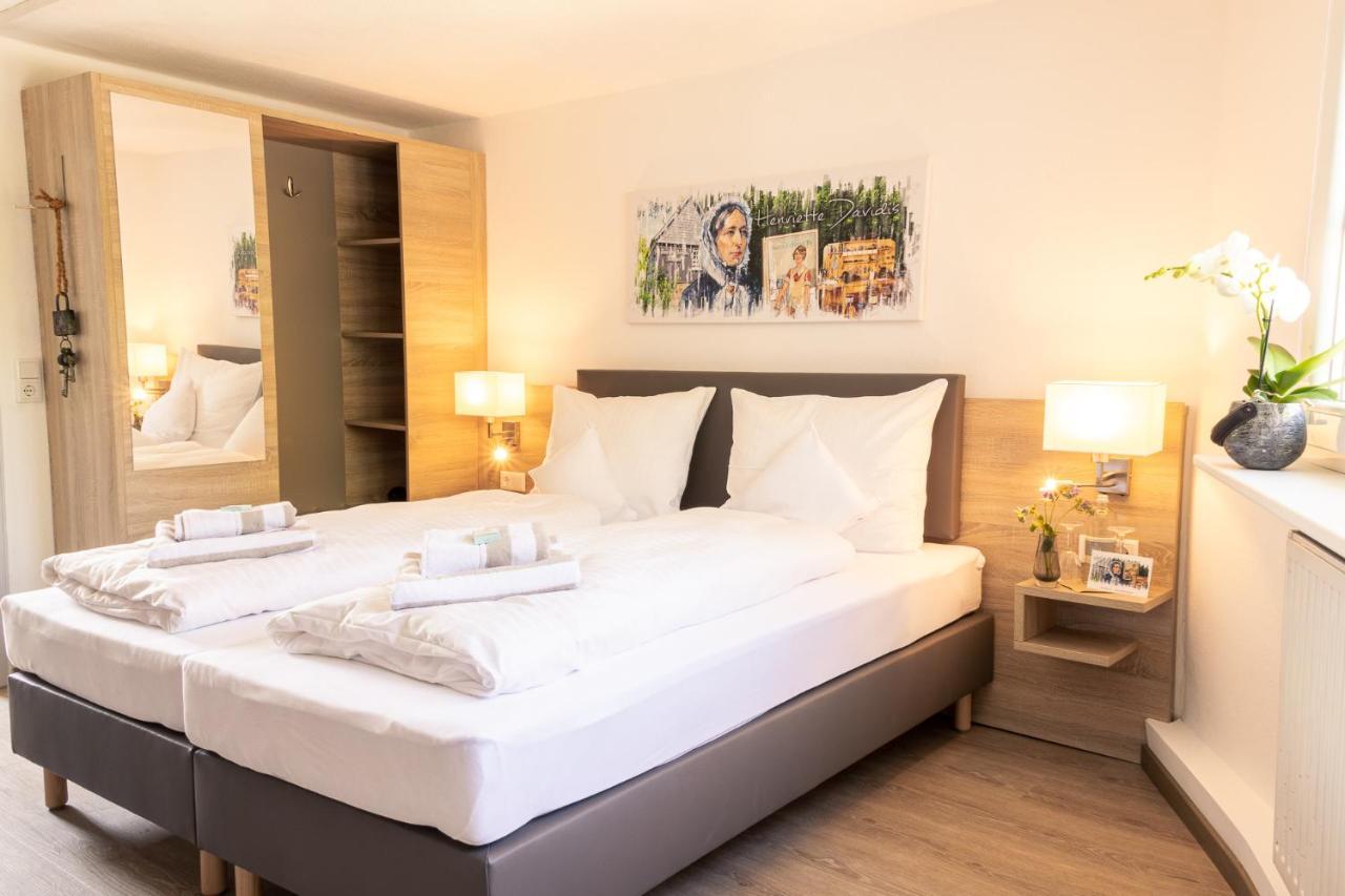 Heimatherz Hotel Garni ヘルデッケ エクステリア 写真